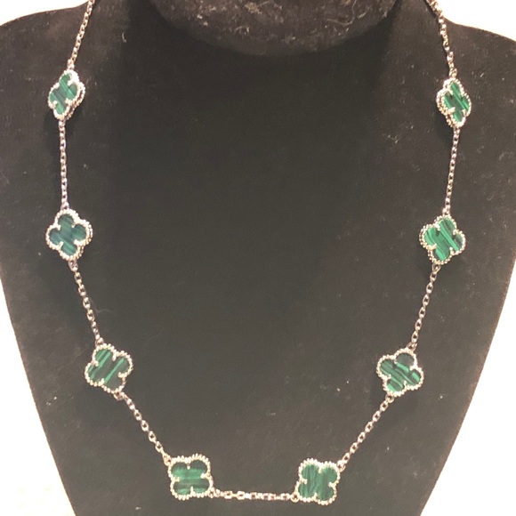 Green Malachite Clover Necklace Choker style